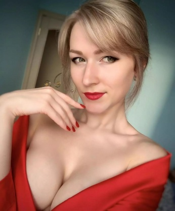 Отправляйся в увлекательное путешествие по моему телу, и я обещаю, что не оставлю тебя равнодушным. У меня широкий спектр услуг, предназначенных, чтобы удовлетворить все твои желания и фантазии. Целуйтесь, ласкайтесь, получайте оральное удовольствие, и наслаждайтесь страстным сексом. Мои отзывы говорят сами за себя - клиенты остаются весьма довольными после наших встреч. Забудь о рутине и суете, позволь себе настоящую блаженство и расслабление. К счастью, я живу в Москве, так что не будешь пробовать доставиться до меня. Приглашаю к себе, или могу приехать к тебе, чтобы разделить с тобой немного особого времени. Фото в профиле - мое настоящее лицо и тело. 🌟 Не упусти возможность окунуться в мир наслаждения со мной! 🌟 2404, 26 лет