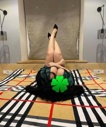 Встречи со мной - это настоящее путешествие в мир страсти и удовольствия. Проведи со мной незабываемые часы, где я смогу расслабить и порадовать тебя своими массажными навыками. Живу я в Москве, и могу приехать к тебе в любую точку Москвы. Гарантирую полную конфиденциальность и незабываемую атмосферу. Оставь свою заботу и тревоги, и окунись в омут наслаждения вместе со мной. Мои фото и отзывы доступны для просмотра. Жду тебя! 💋🔥🌹 5015, 40 лет